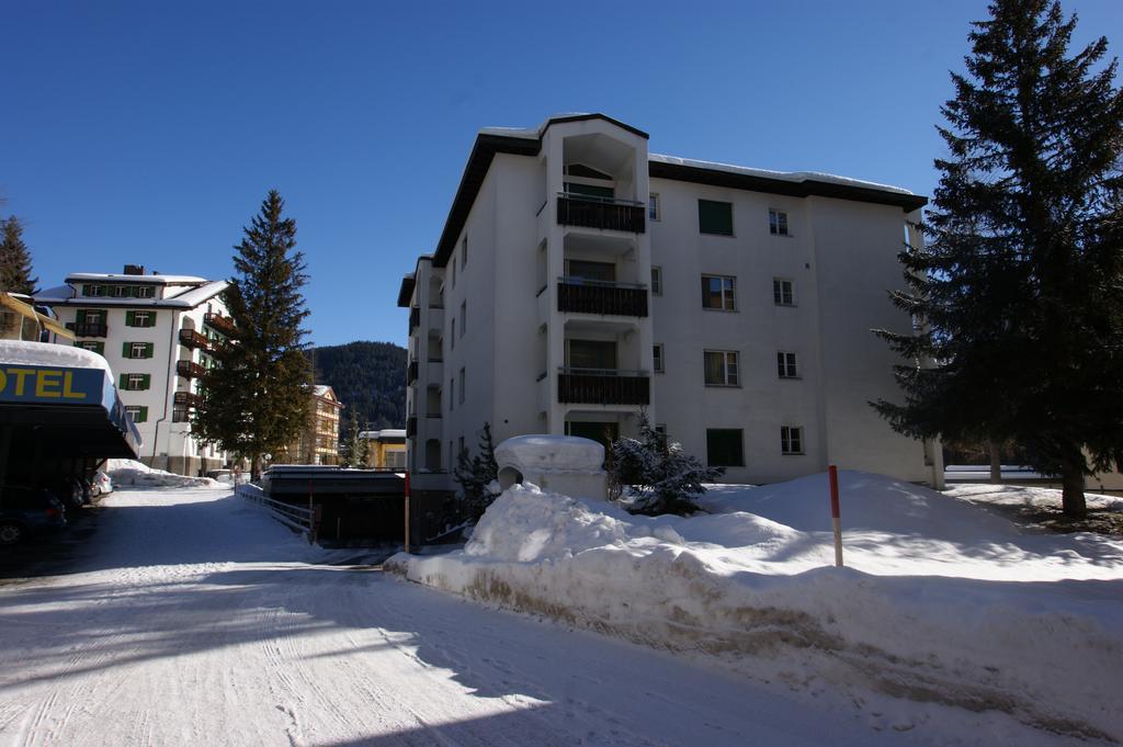 Landwasser Davos Room photo